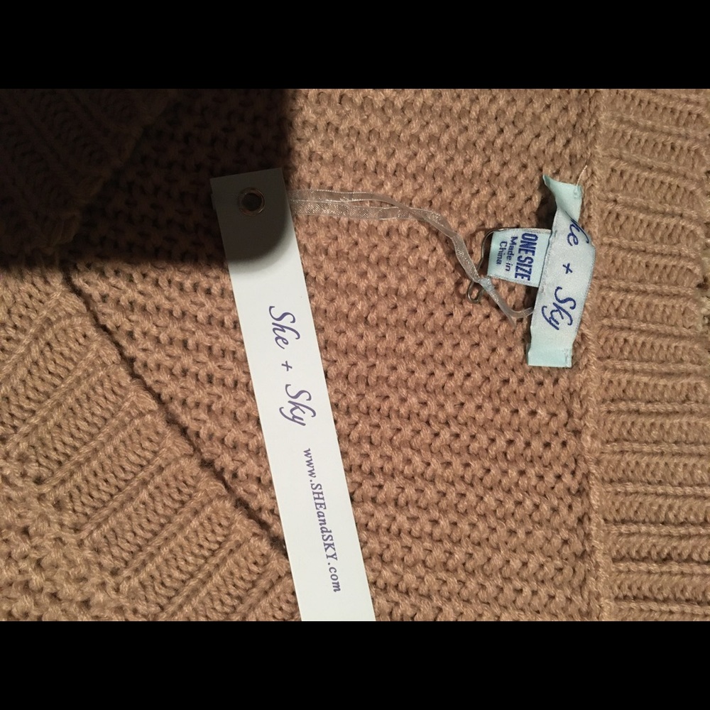 Sweater - Picture 3 of 3